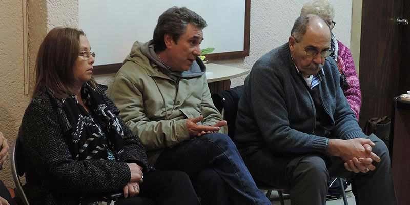 Manón Berrueta, Gastón Silva, Máximo Olarre y detrás Isabel Ferrari Autoridades municipales en reunion sobre corredor garzon