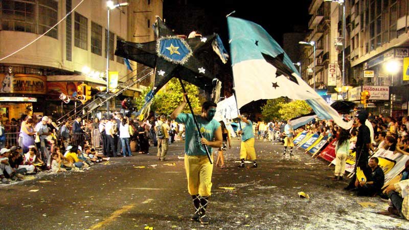 desfile de carnaval y llamadas 2019