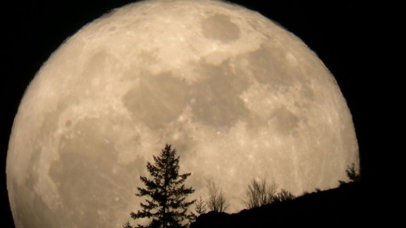 super luna